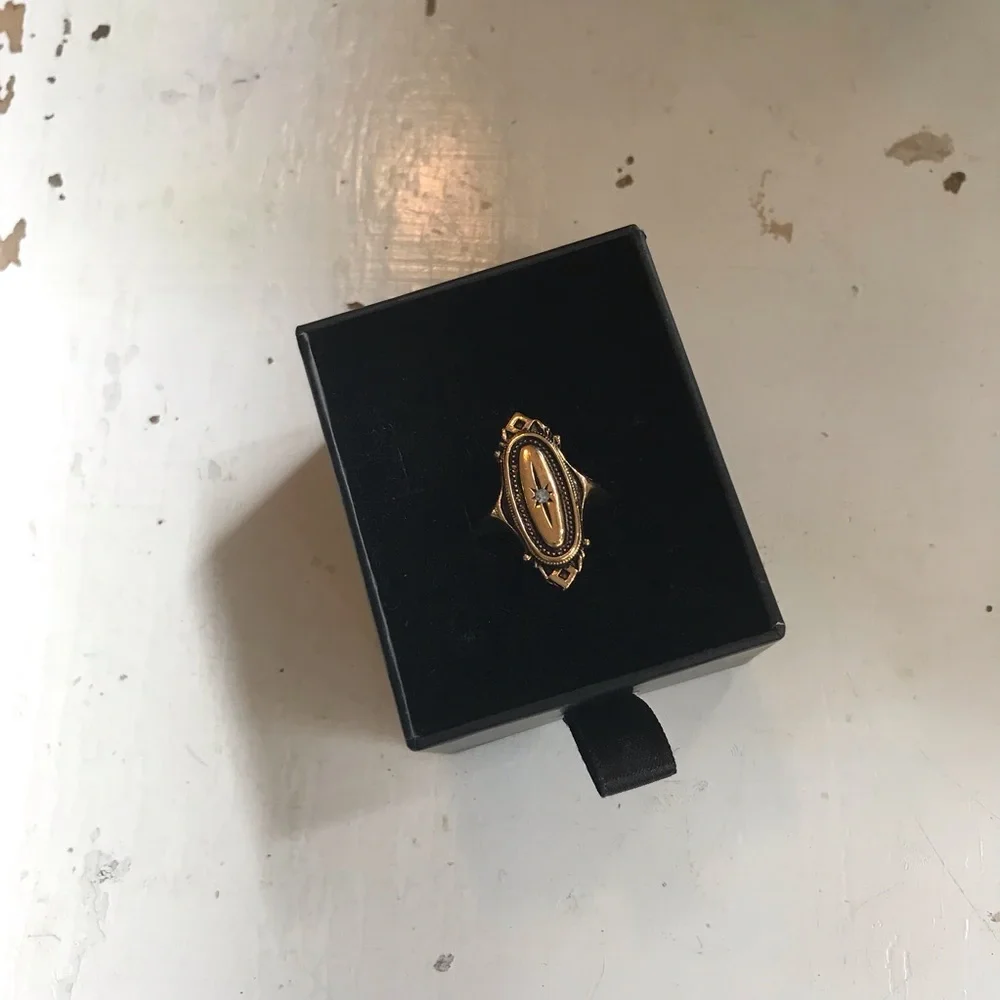 Vintage Avon Kensington Ring - Size 6-7, Adjustable - Picture 3 of 8
